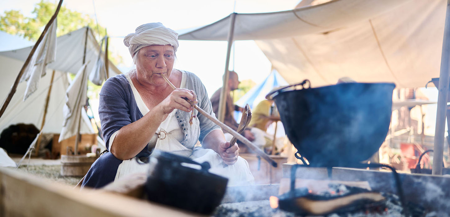 Der kokkereres på det historiske marked til Danehof
