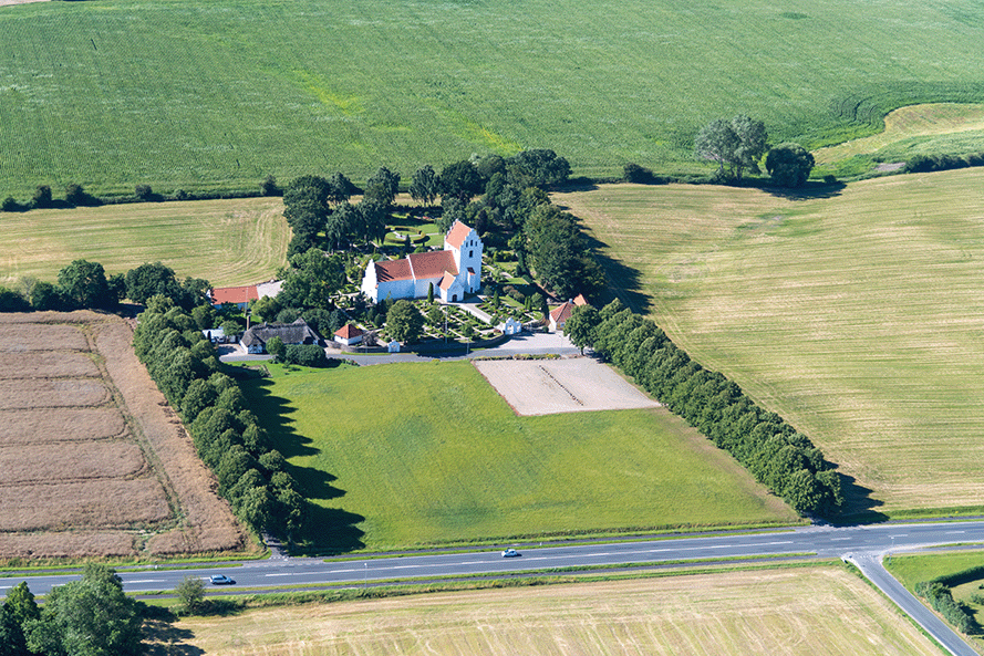 Luftfoto af Aunslev Kirke