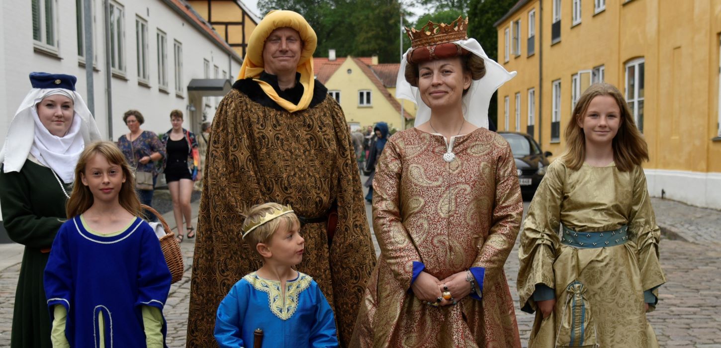 Margrete 1. og resten af kongefamilien nyder Danehof