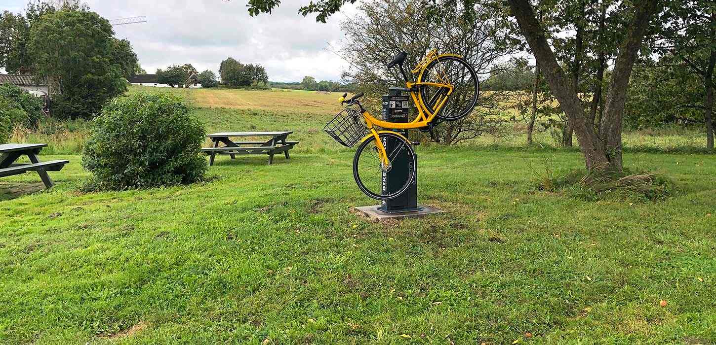 Bike Station på den grønne trekant i Ellested