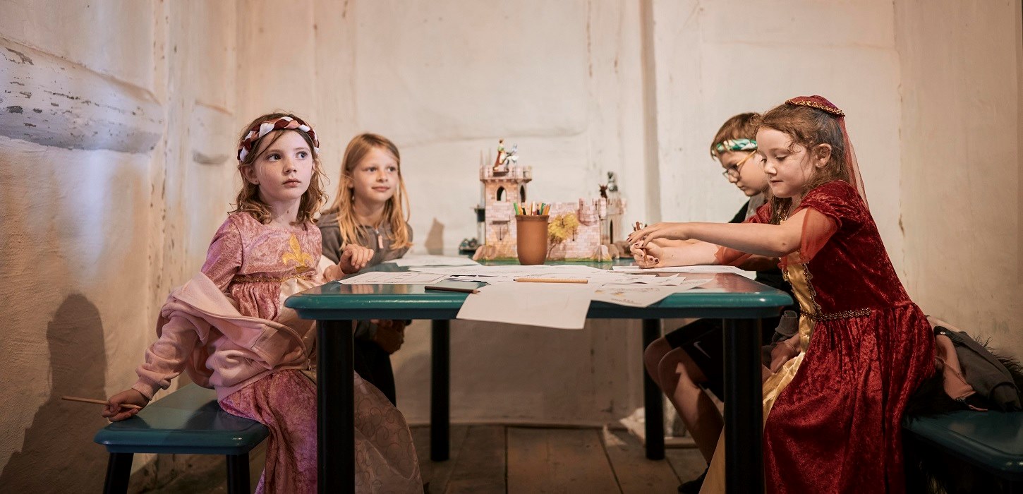 Børn, der leger på Borgmestergården under Danehof 2023