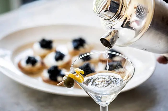 Deluxe caviar- og vinsmagning m. rundvisning